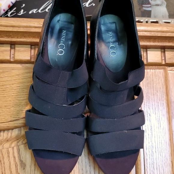 Nine and Co. Black heels shoes. - Picture 2 of 10